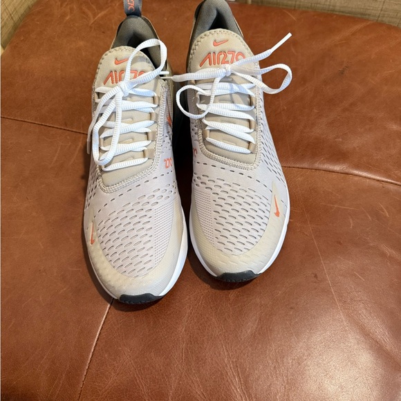Nike air max 270 size 11 - Picture 1 of 4